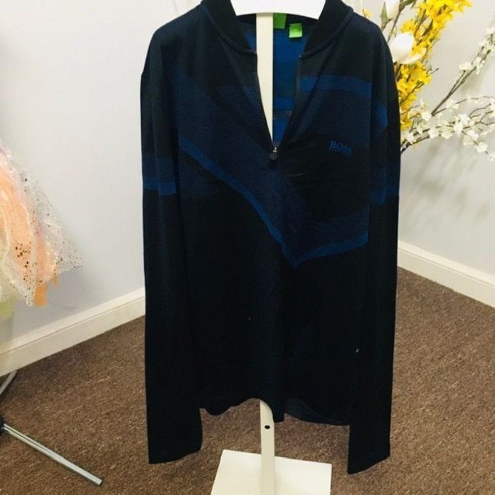 Hugo Boss pullover size mens M NWT